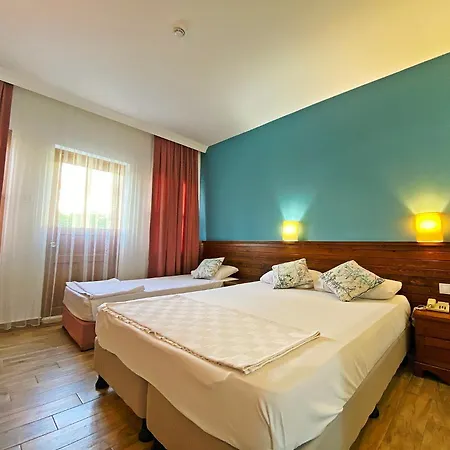 Otel Zehra Tatil Köyü- Halal 4*