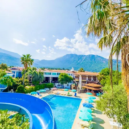 Zehra Tatil Köyü- Halal Otel 4*