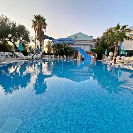 Zehra Tatil Köyü- Halal 4*