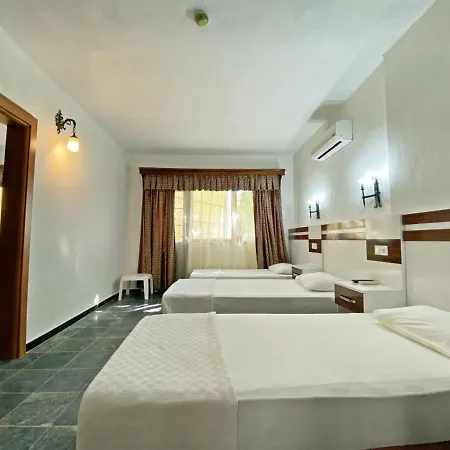 Zehra Tatil Koeyue Szálloda 4*