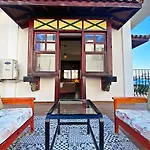 Zehra Tatil Koeyue 4*