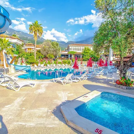 Zehra Tatil Koeyue ホテル 4*