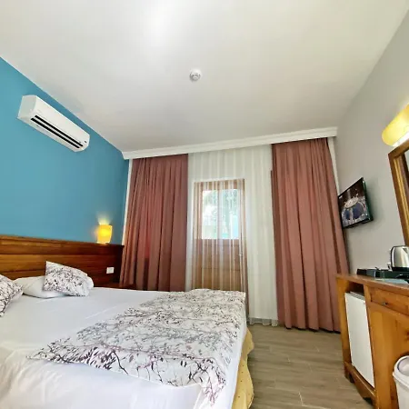 Hotell Zehra Tatil Koeyue Öludeniz