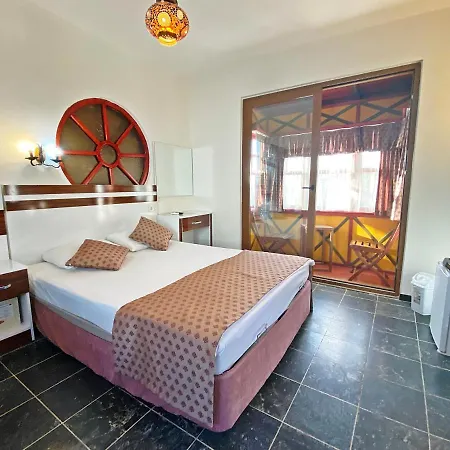 Hotell Zehra Tatil Koeyue 4*